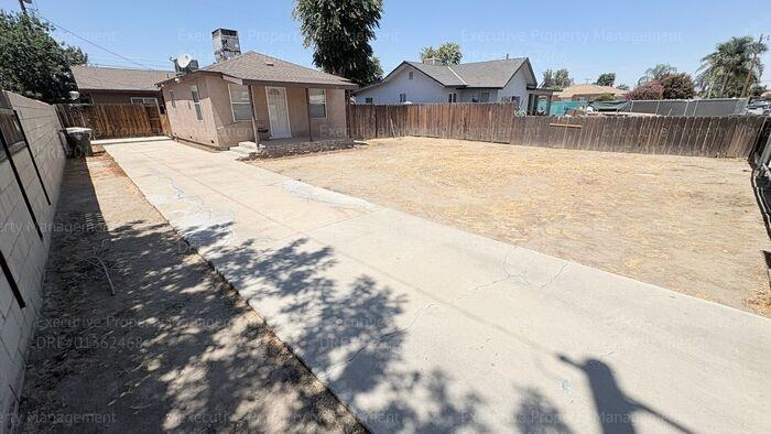 3501 L St #A - Photo 4 of 25