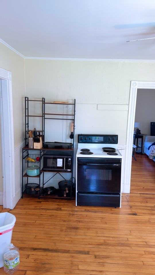 80 Webster Ave #80 - Photo 6 of 23