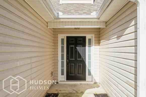 426 Madison Ave - Photo 3 of 20