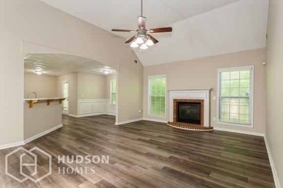 426 Madison Ave - Photo 6 of 20