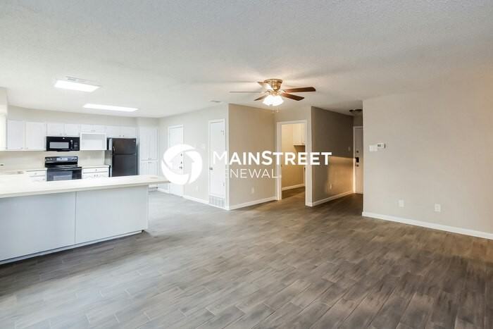1427 Caladium Dr - Photo 5 of 16