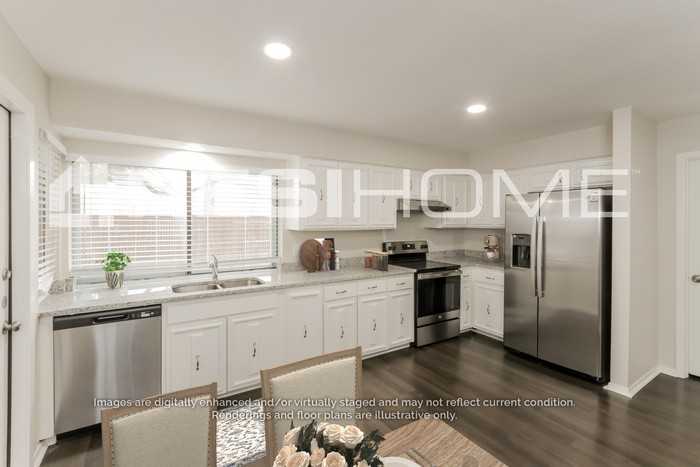2020 Cedarwood Dr - Photo 3 of 16