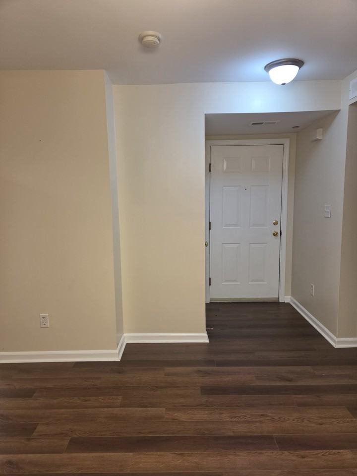 611 Saravalle Dr #NA - Photo 3 of 21