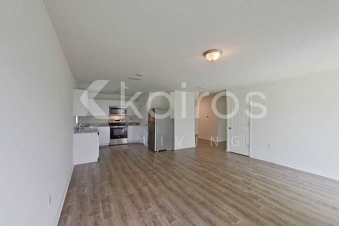 158 Snedeker St - Photo 6 of 24