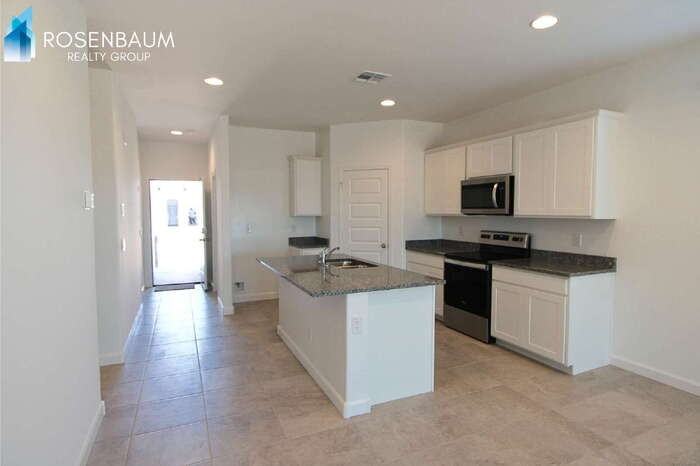 38095 W Cannataro Ln - Photo 2 of 21
