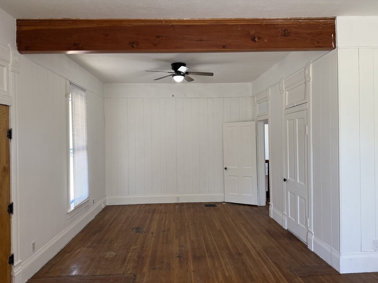 611 N Springfield Ave #NA - Photo 3 of 18