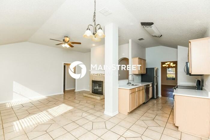822 Langford Dr - Photo 5 of 16