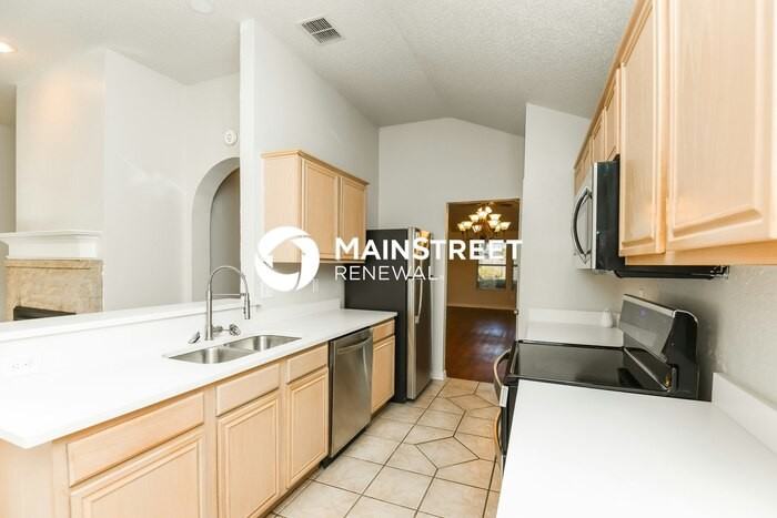 822 Langford Dr - Photo 6 of 16