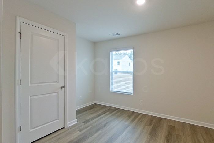 123 Overstreet Way - Photo 6 of 23