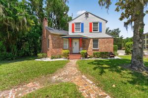 featured image of 949 Sw 13th St
