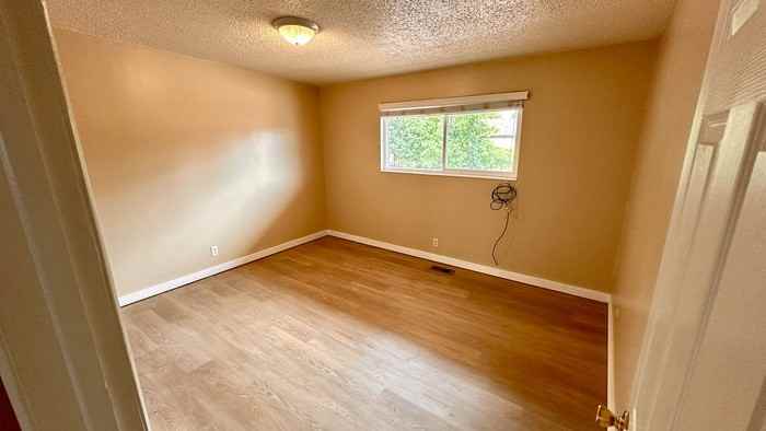 2776 S 1000 E #BUP - Photo 4 of 19
