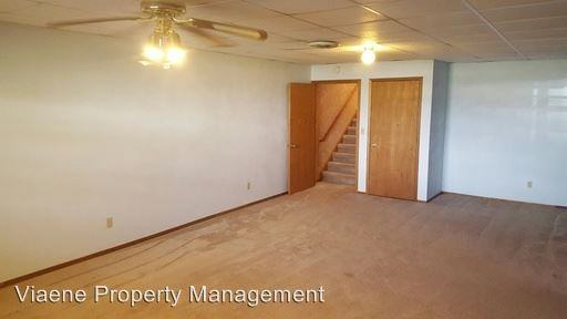 406 E Peter Ln - Photo 3 of 5