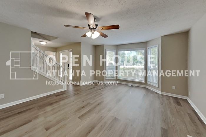 3468 Erin Gln Nw - Photo 5 of 27
