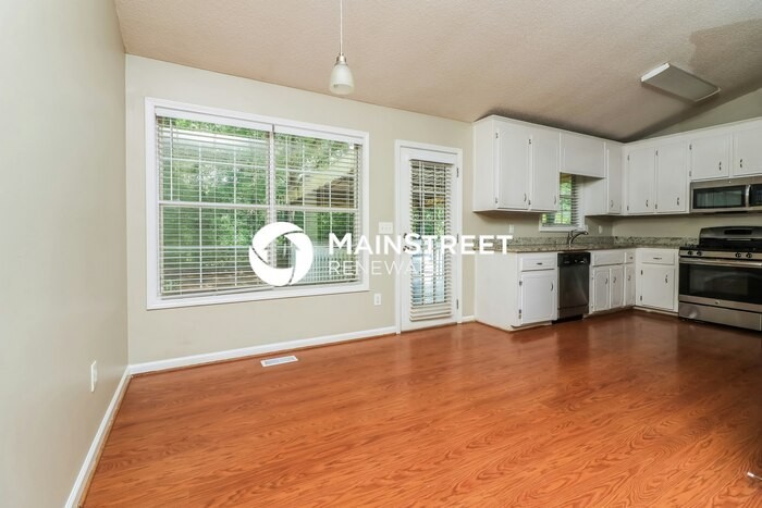 1192 Hardin Bridge Rd - Photo 6 of 21