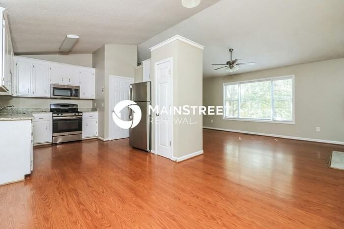 1192 Hardin Bridge Rd - Photo 7 of 21