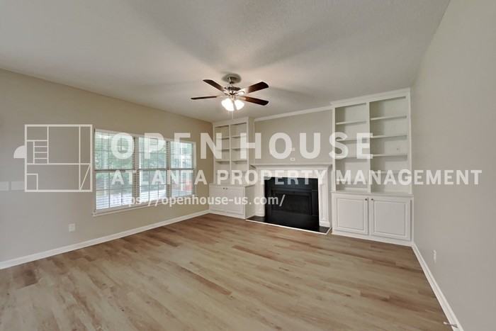 1209 Lainster Dr Se - Photo 6 of 20