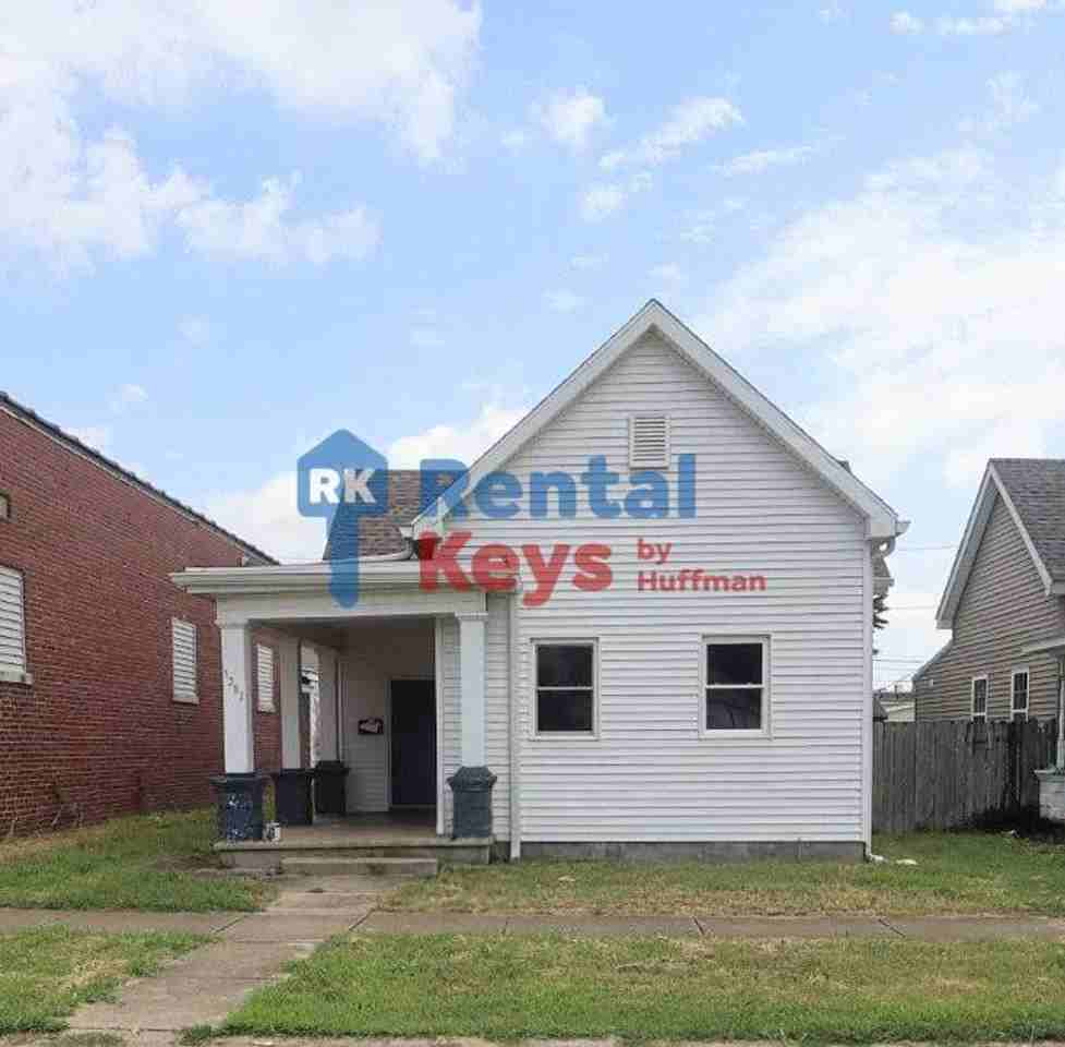 1302 Cumberland Ave
