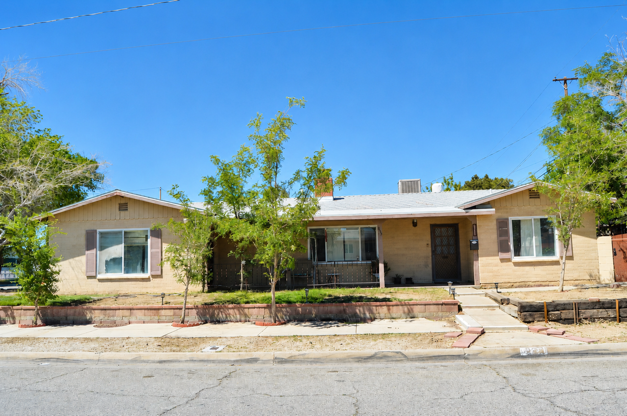 233 E Nugent St #NA