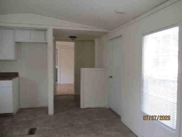 139 Cypress Ln - Photo 5 of 12