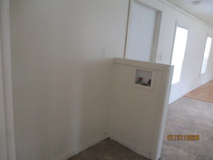 139 Cypress Ln - Photo 6 of 12