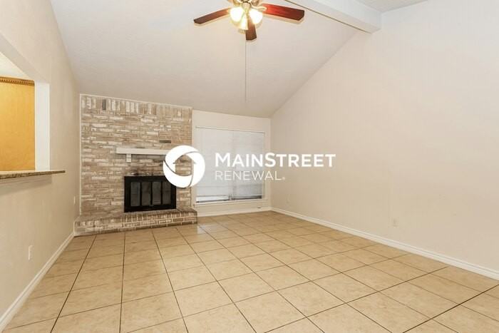 4307 Mossygate Dr - Photo 5 of 18