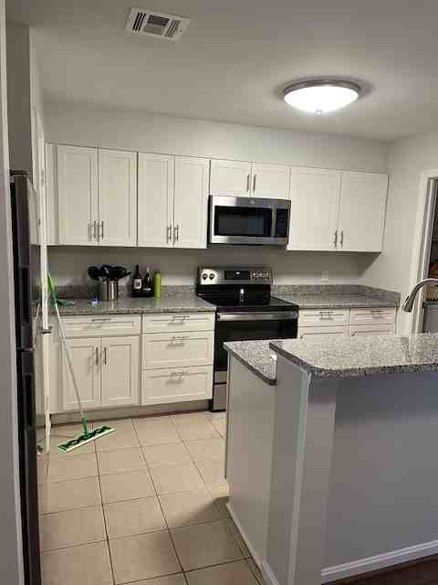 305 Peters Way #NA - Photo 4 of 9