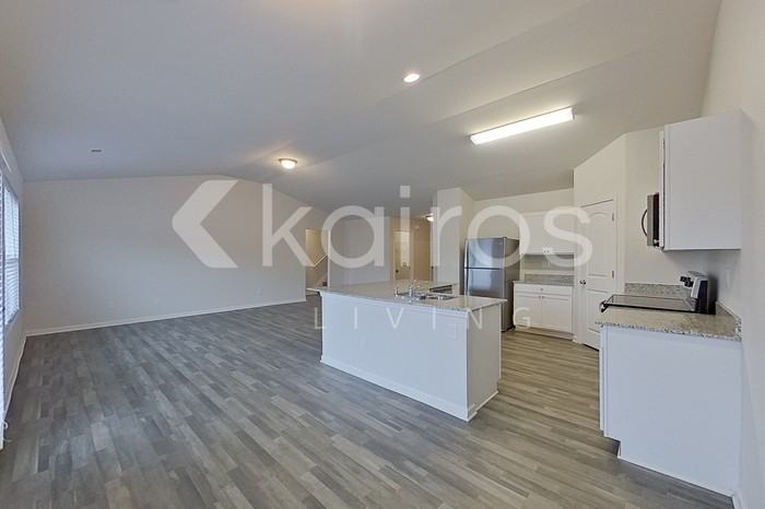 1190 Amberlight Cir - Photo 6 of 22