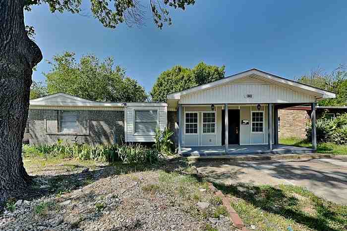 4731 Bedford Dr