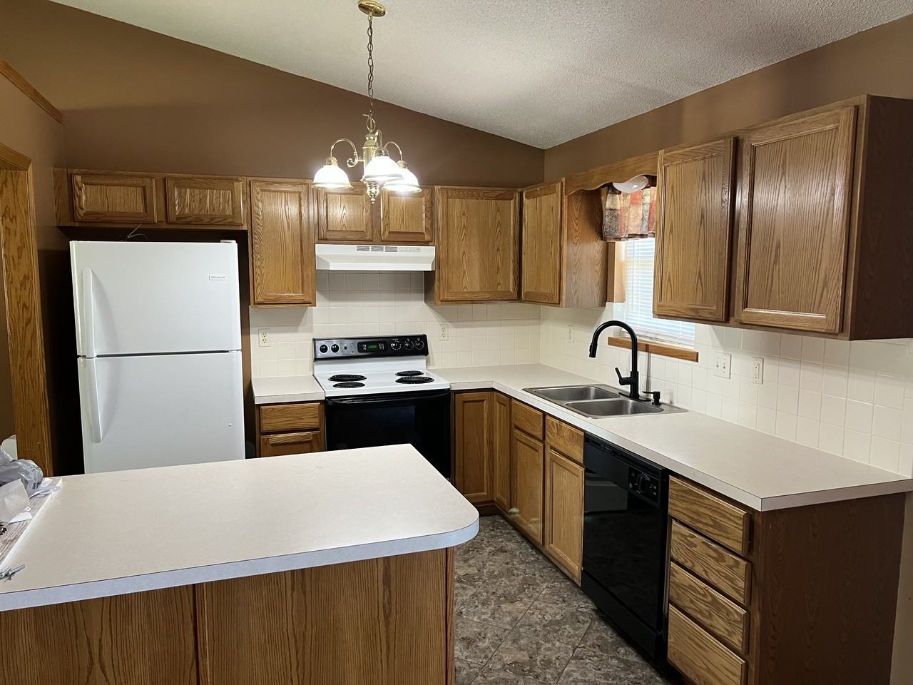 4909 S Custer Cir #NA - Photo 3 of 4
