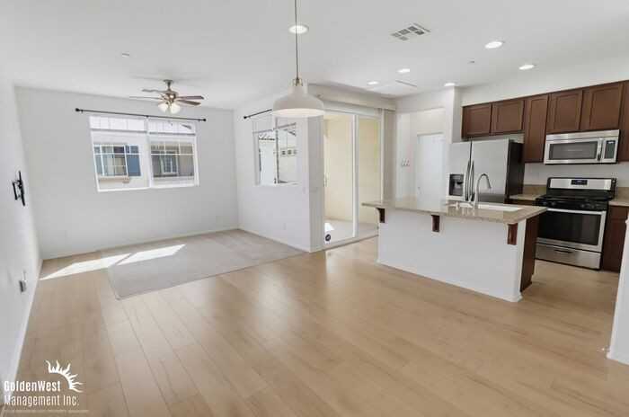 1622 Puffin Pl #1 - Photo 3 of 26