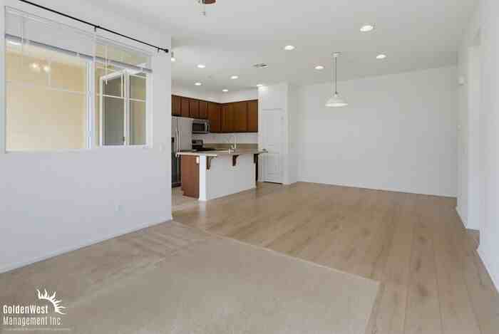 1622 Puffin Pl #1 - Photo 4 of 26