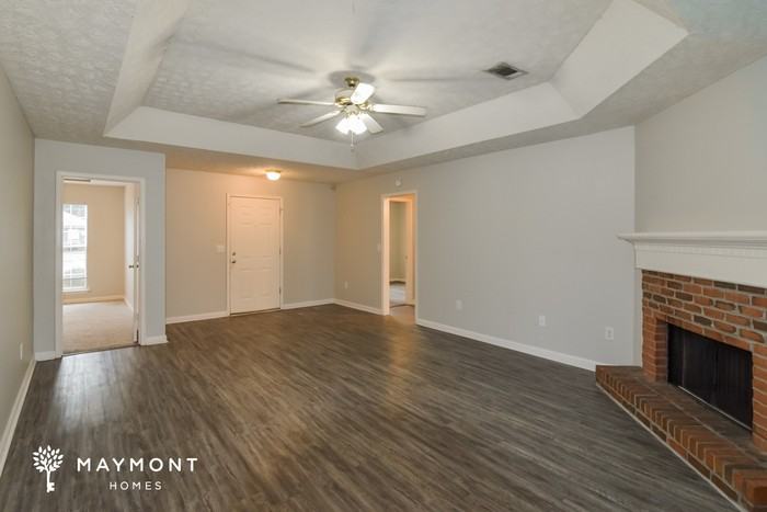 975 Eastern Oaks Dr - Photo 5 of 12