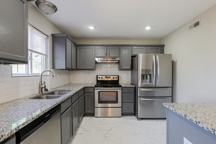 11500 N Lane Ave - Photo 4 of 10