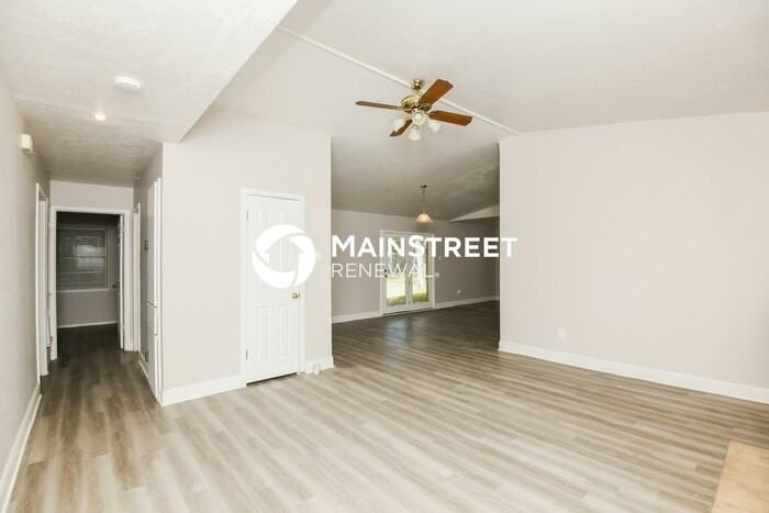 3217 Ridgedale St - Photo 4 of 16