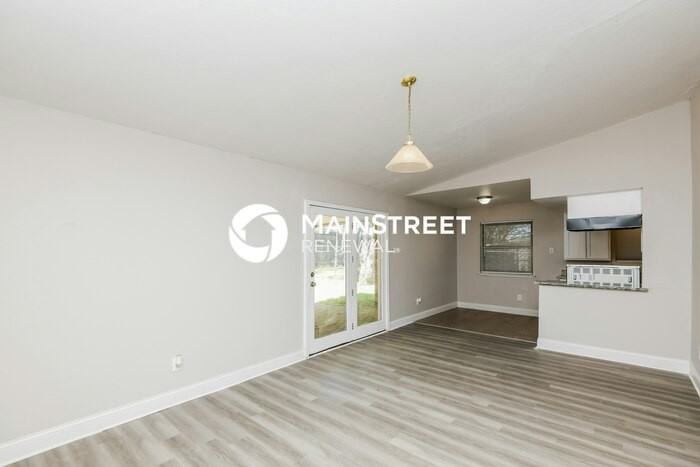 3217 Ridgedale St - Photo 7 of 16