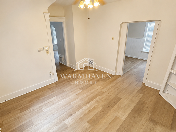 212 Gale St - Photo 6 of 21