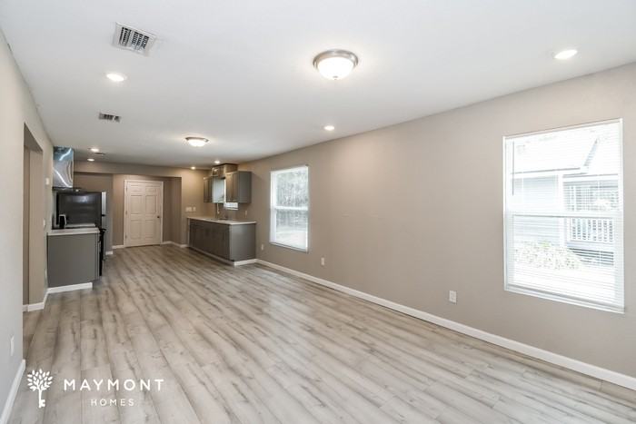 804 Westbrook Rd - Photo 6 of 15
