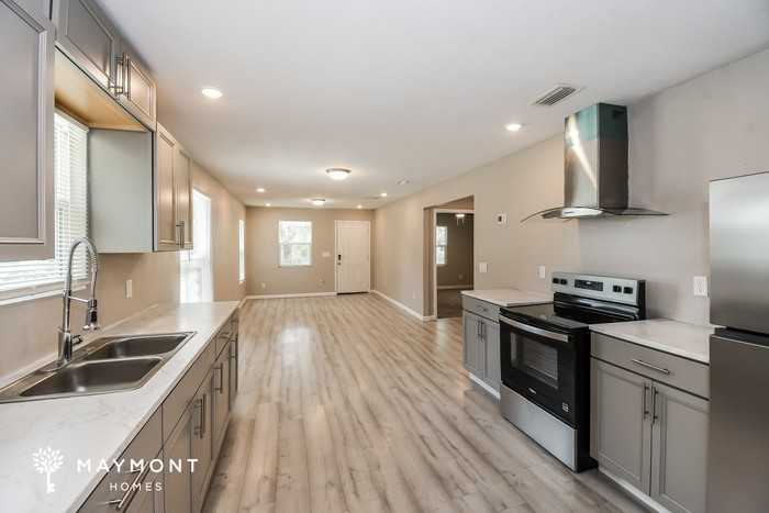 804 Westbrook Rd - Photo 7 of 15