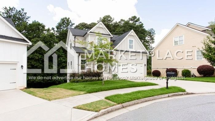 185 Russell Way - Photo 4 of 50