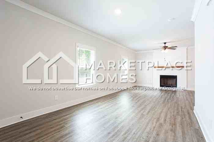 185 Russell Way - Photo 6 of 50