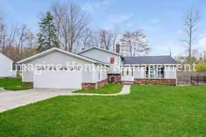 featured image of 34876 S Side Park Dr