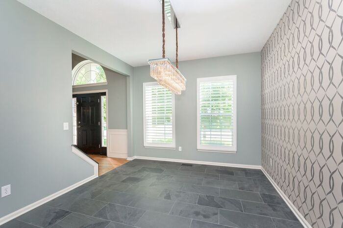14426 Chariots Whisper Dr - Photo 7 of 38