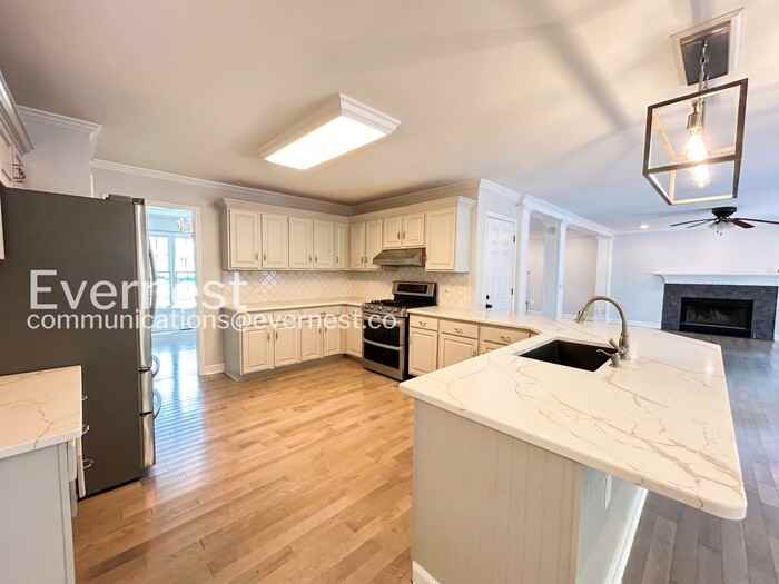5950 Henley Dr - Photo 5 of 27