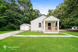 2222 Burroughs Ave Se - Photo 1 of 1