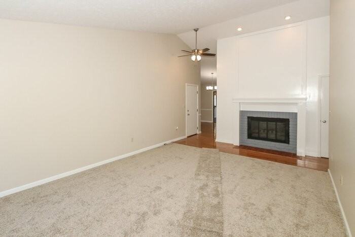 33 Rogers Rd - Photo 3 of 15