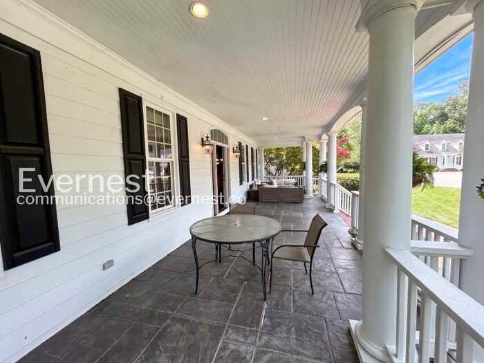 113 Ridge Xing - Photo 4 of 34