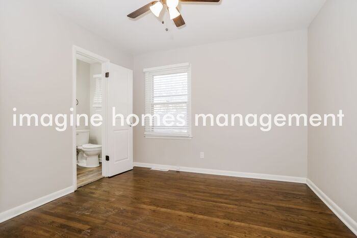 10010 Moody Park Dr - Photo 6 of 13