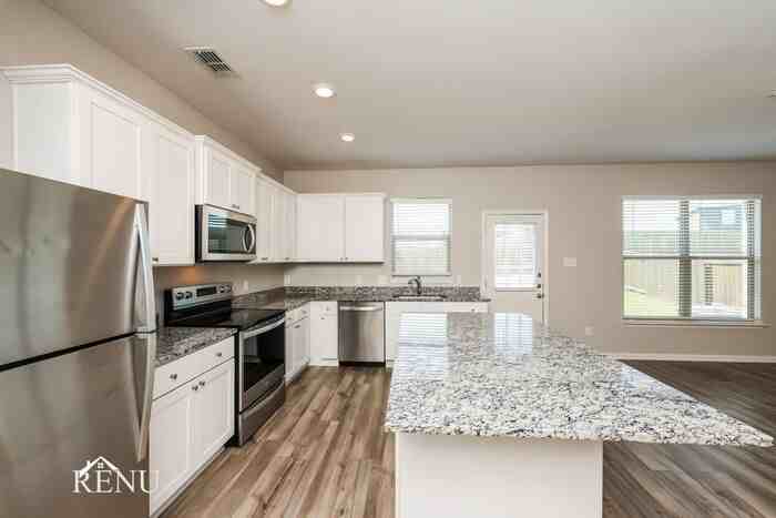 2034 Delta Downs Dr - Photo 5 of 17