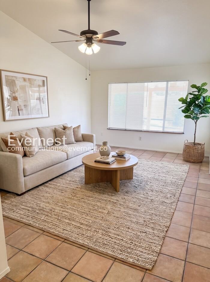 9820 N Sun Vista Pl - Photo 2 of 24