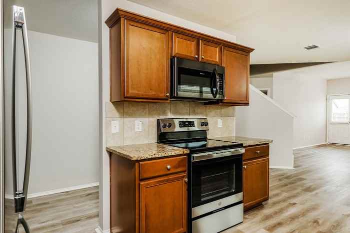 1207 Savannah Ridge Dr - Photo 7 of 17
